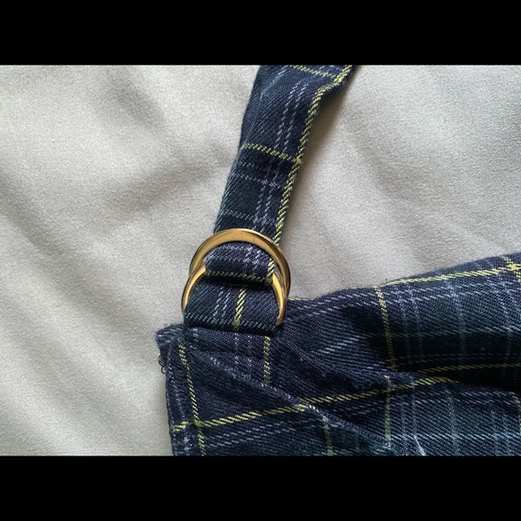 Skort.. a skirt and short in one - Picture 4 of 5